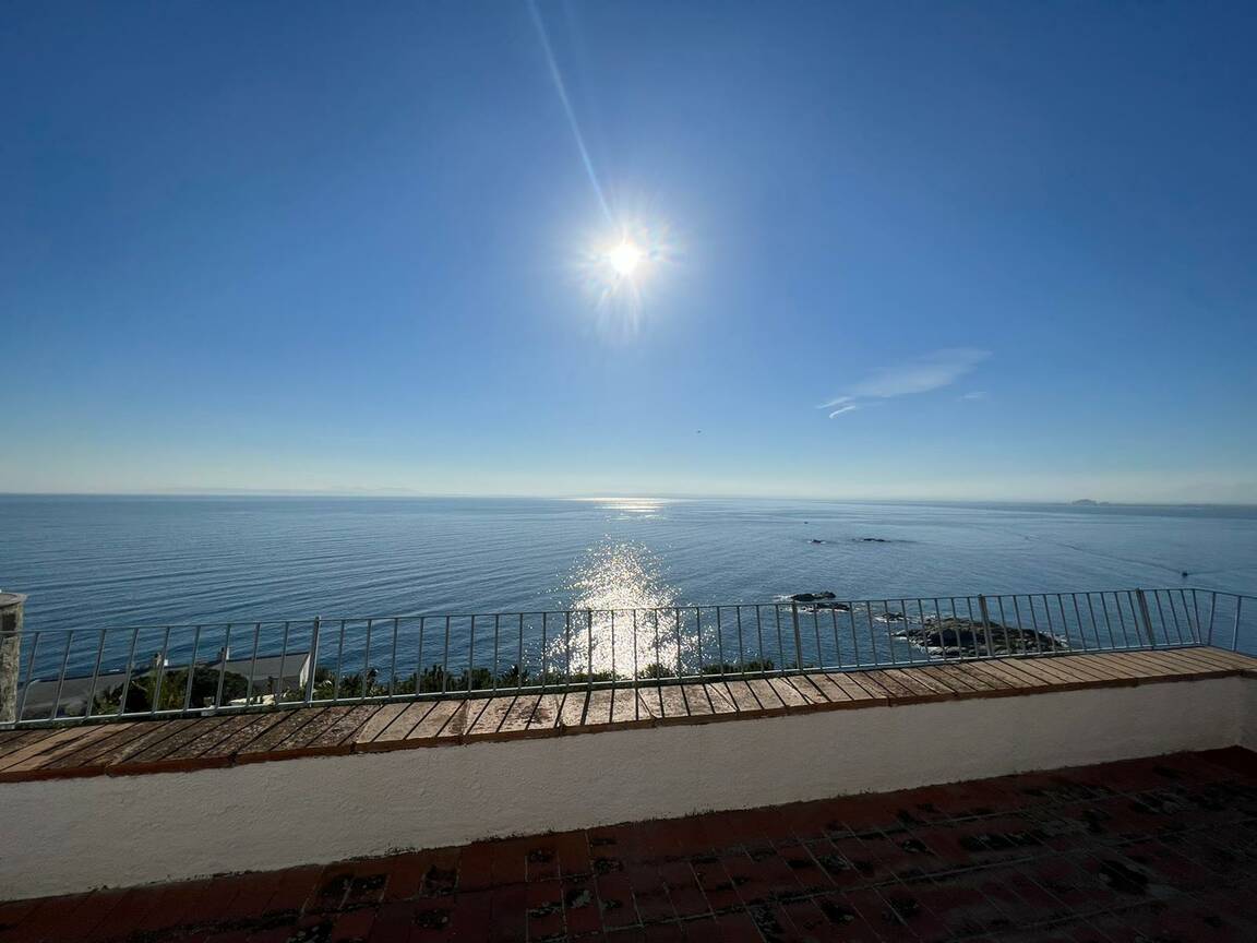 Maison de style méditerranéen avec vue sur la mer à vendre Almadrava
