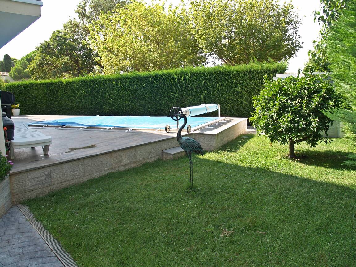 Beautiful modern house with mooring and swimming pool for sale Empuriabrava