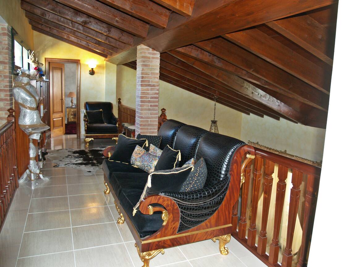 Beautiful house for sale on the 1st line of the Perelada Golf Course