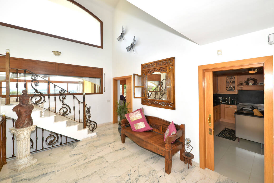 Schöne Villa zum Verkauf mit Blick in einer privilegierten Gegend, Pau