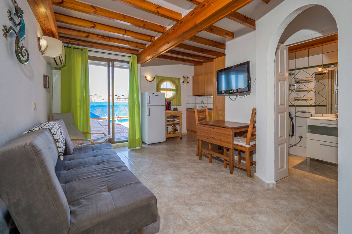 Two apartments for sale in Empuriabrava.