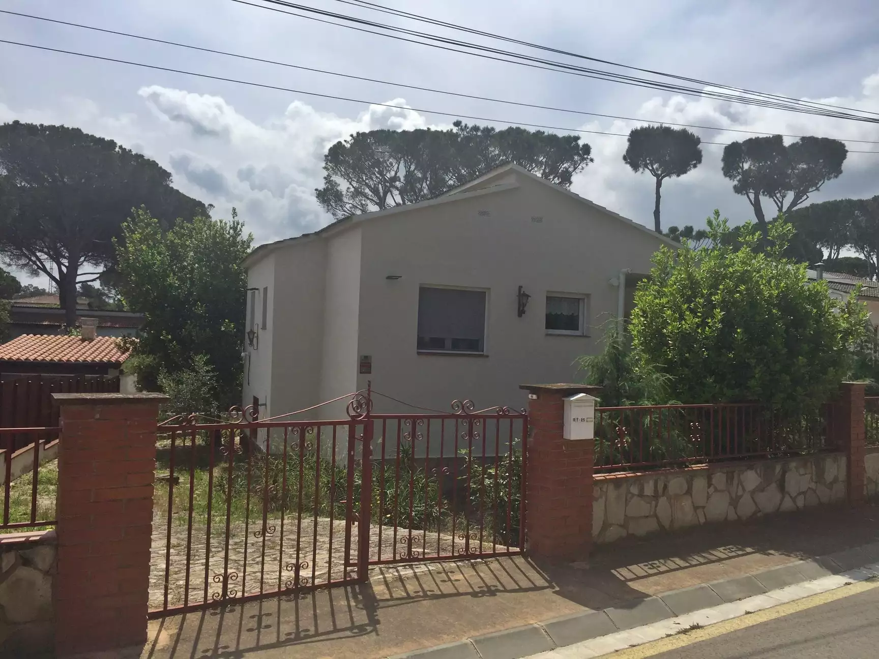 house-with-large-land-for-sale-in-canyera-llagostera-738