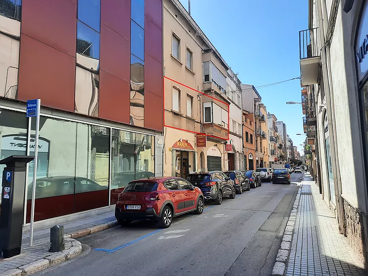BANK OFFER: Apartment for sale in Figueres. Don't miss this investment opportunity!