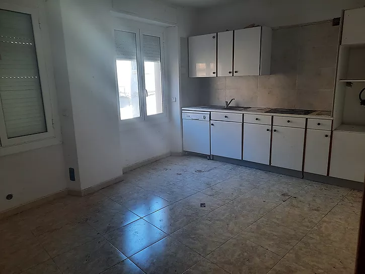 OFFRE BANCAIRE : Appartement à vendre à Figueres. Ne manquez pas cette opportunité d'investissement 