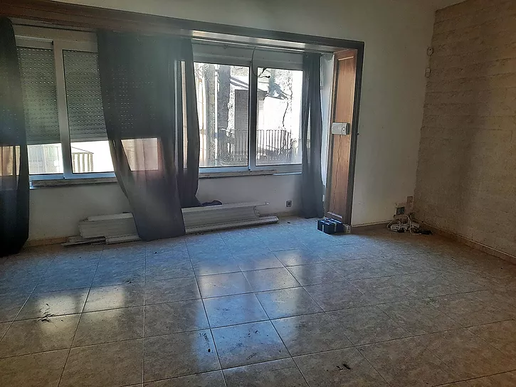 OFFRE BANCAIRE : Appartement à vendre à Figueres. Ne manquez pas cette opportunité d'investissement 